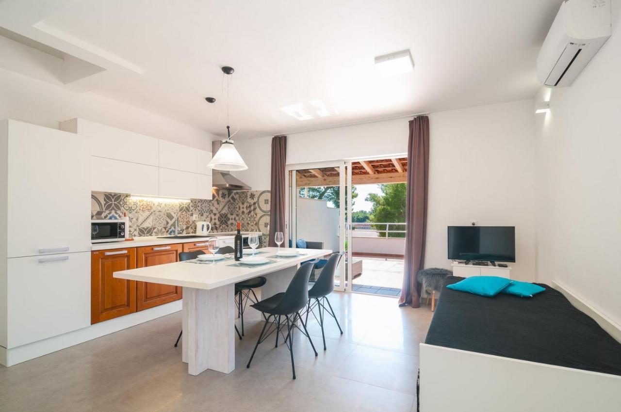 Beachside Villa Marko Милна Екстер'єр фото